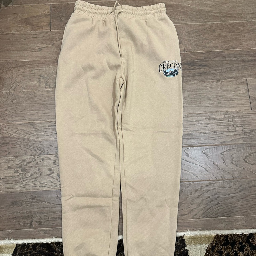 Refuge Kids Tan Sweatpants with Oregon Design